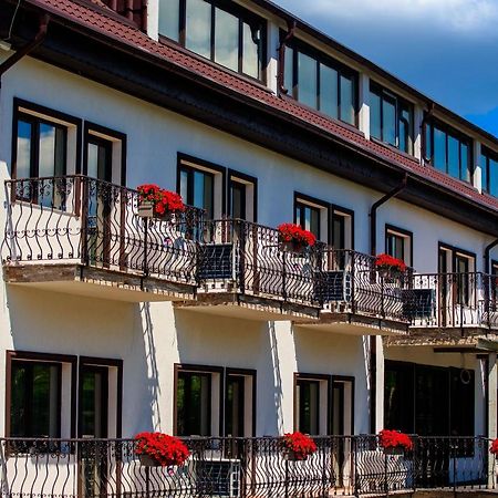 La Casa Cu Stuf Hotel Baldovinesti Екстериор снимка